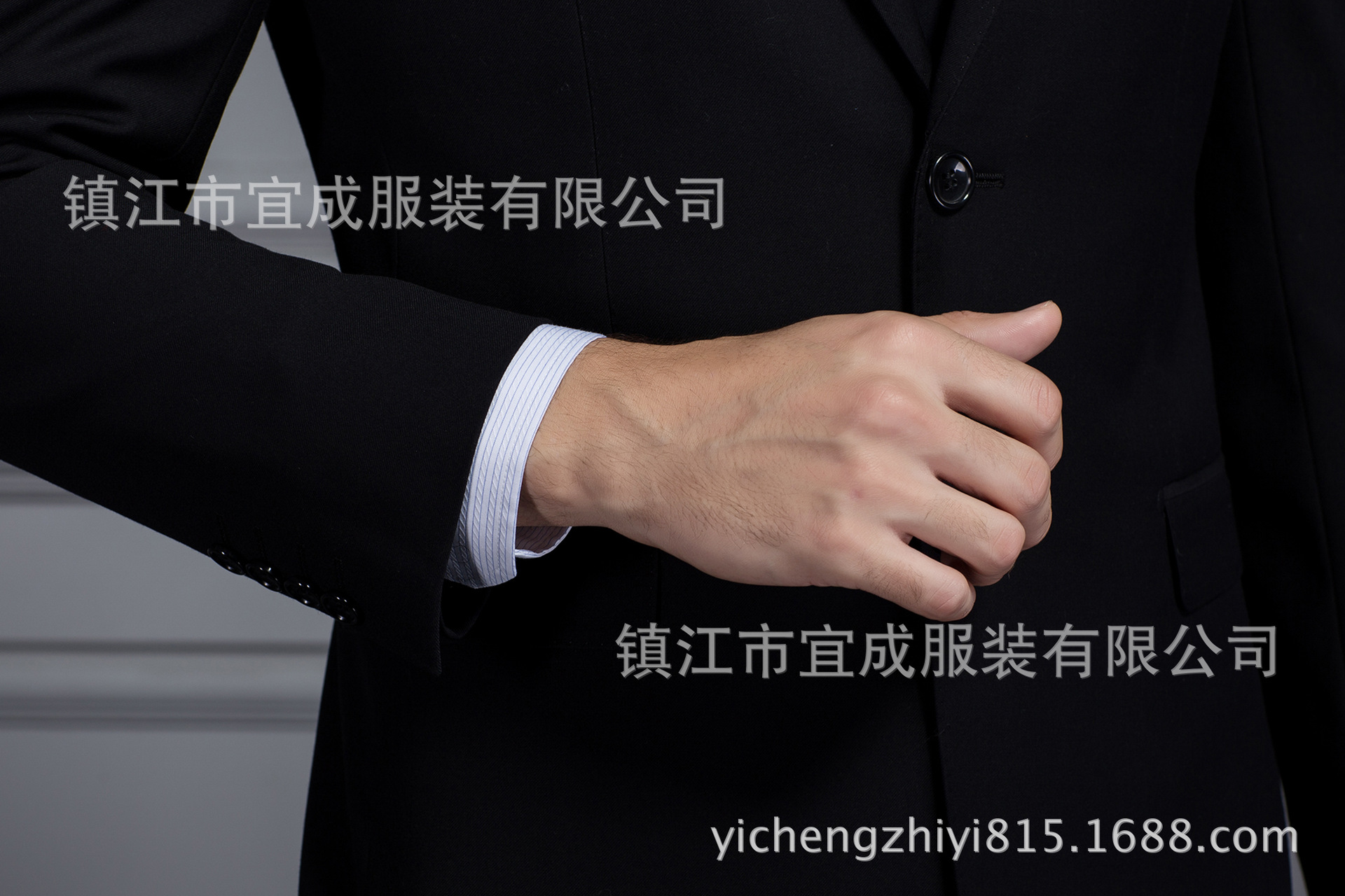 廣東黑色商務(wù)休閑修身男士西服套裝